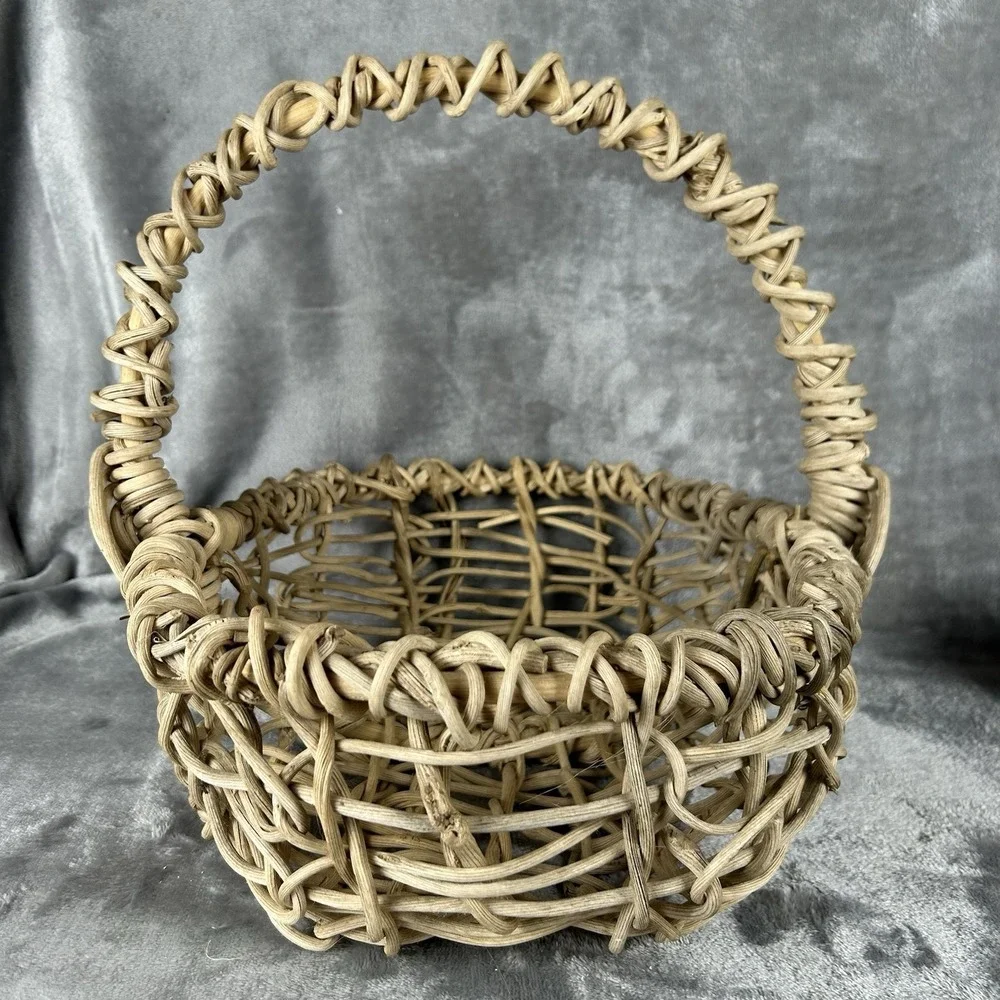 VTG Open Weave Egg Gathering Basket Top Handle Hand Woven Rustic Primitive Decor